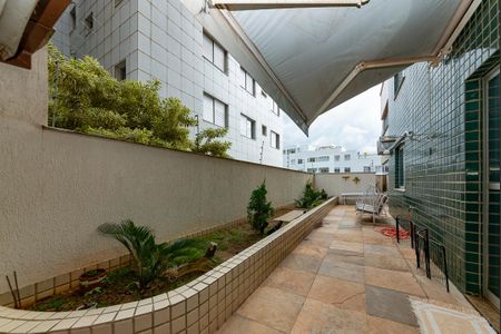 Apartamento à venda com 300m², 3 quartos e 4 vagasÁrea externa