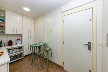 Apartamento à venda com 300m², 3 quartos e 4 vagasCozinha