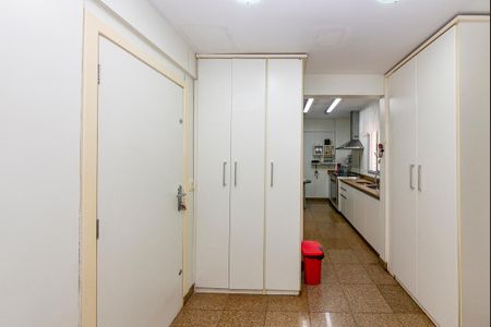Apartamento à venda com 300m², 3 quartos e 4 vagasCozinha