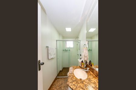 Apartamento à venda com 300m², 3 quartos e 4 vagasBanheiro da Suíte