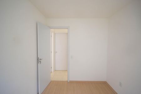 Quarto 1 de apartamento para alugar com 2 quartos, 41m² em Jardim Alvorada, Nova Iguaçu