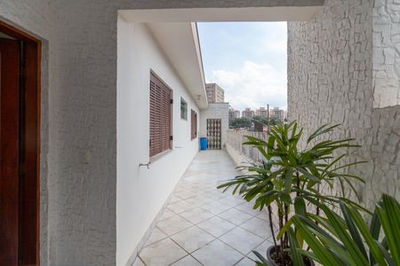 Casa à venda com 200m², 2 quartos e 2 vagas
