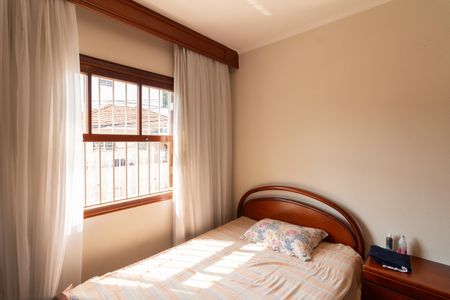 Quarto 2 de casa para alugar com 2 quartos, 270m² em Jaguaré, São Paulo