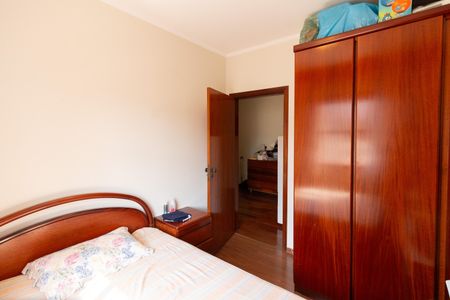 Quarto 2 de casa para alugar com 2 quartos, 270m² em Jaguaré, São Paulo