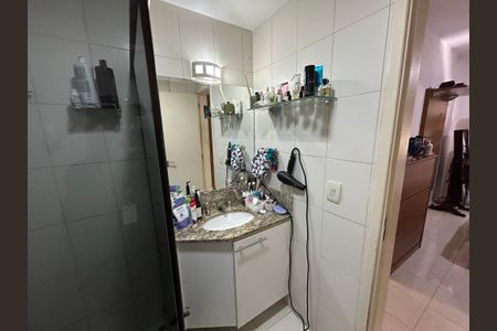 Apartamento à venda com 98m², 3 quartos e 2 vagasBanheiro da Suíte