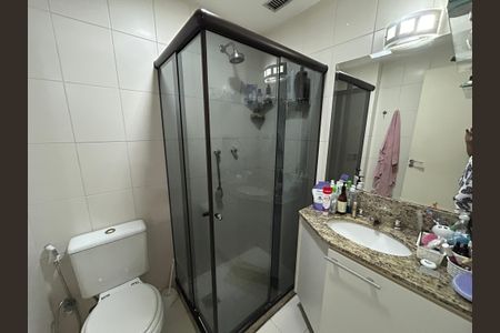 Apartamento à venda com 98m², 3 quartos e 2 vagasBanheiro da Suíte