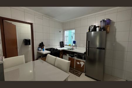 Apartamento à venda com 190m², 3 quartos e 2 vagas Apartamento à venda com 190m², 3 quartos e 2 vagasCozinha