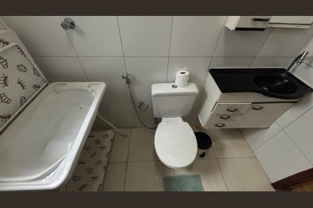 Apartamento à venda com 190m², 3 quartos e 2 vagas Apartamento à venda com 190m², 3 quartos e 2 vagasBanheiro