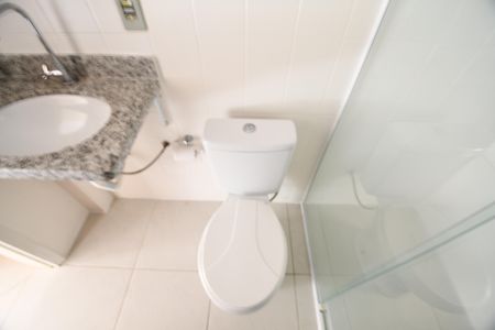 Banheiro de apartamento à venda com 1 quarto, 41m² em Centro, Campinas