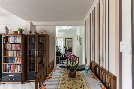 Apartamento para alugar com 117m², 3 quartos e 1 vaga Apartamento para alugar com 117m², 3 quartos e 1 vagaSala