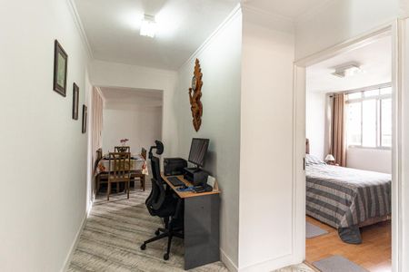 Apartamento para alugar com 117m², 3 quartos e 1 vaga Apartamento para alugar com 117m², 3 quartos e 1 vagaCorredor