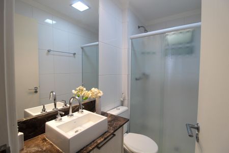 Apartamento à venda com 71m², 3 quartos e 2 vagasBanheiro