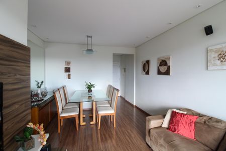 Sala de apartamento à venda com 3 quartos, 71m² em Vila Lageado, São Paulo