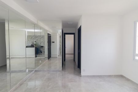 Sala de apartamento à venda com 2 quartos, 43m² em Vila Carmosina, São Paulo