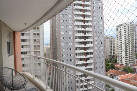 Apartamento à venda com 136m², 3 quartos e 3 vagasVaranda