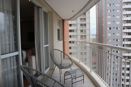 Apartamento à venda com 136m², 3 quartos e 3 vagasVaranda