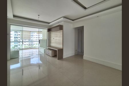 Sala de apartamento para alugar com 3 quartos, 82m² em Barra da Tijuca, Rio de Janeiro