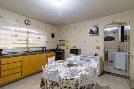 Casa à venda com 235m², 3 quartos e 5 vagas Casa à venda com 235m², 3 quartos e 5 vagasCozinha