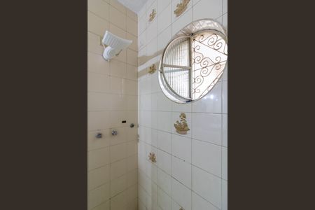 Casa à venda com 235m², 3 quartos e 5 vagas Casa à venda com 235m², 3 quartos e 5 vagasBanheiro