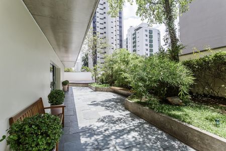 Apartamento para alugar com 135m², 3 quartos e 2 vagas Apartamento para alugar com 135m², 3 quartos e 2 vagasÁrea comum