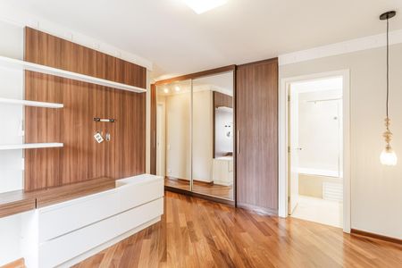 Apartamento para alugar com 135m², 3 quartos e 2 vagas Apartamento para alugar com 135m², 3 quartos e 2 vagasQuarto Suíte