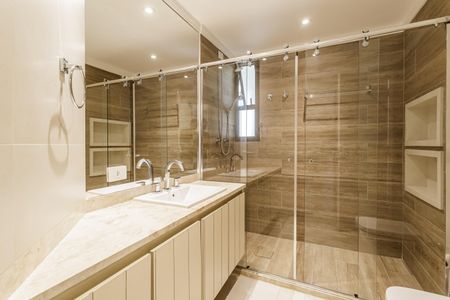 Apartamento para alugar com 135m², 3 quartos e 2 vagas Apartamento para alugar com 135m², 3 quartos e 2 vagasBanheiro Social