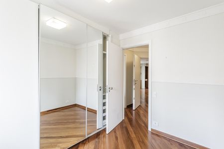 Apartamento para alugar com 135m², 3 quartos e 2 vagas Apartamento para alugar com 135m², 3 quartos e 2 vagasQuarto 2