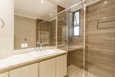 Apartamento para alugar com 135m², 3 quartos e 2 vagas Apartamento para alugar com 135m², 3 quartos e 2 vagasBanheiro Social