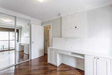 Apartamento para alugar com 135m², 3 quartos e 2 vagas Apartamento para alugar com 135m², 3 quartos e 2 vagasQuarto 1