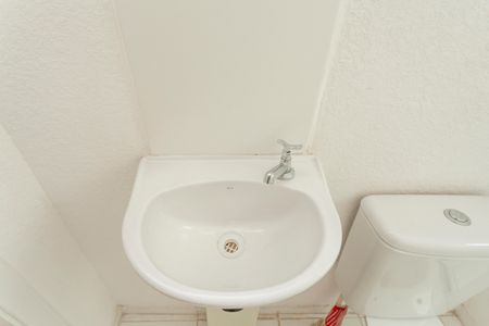 Apartamento para alugar com 44m², 2 quartos e sem vagaBanheiro