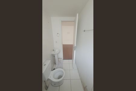 Banheiro de apartamento para alugar com 1 quarto, 25m² em Vila Ema, São Paulo