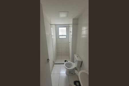 Banheiro de apartamento para alugar com 1 quarto, 25m² em Vila Ema, São Paulo