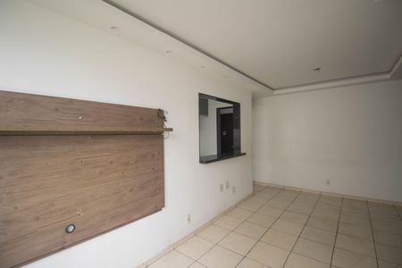 Sala de apartamento para alugar com 2 quartos, 60m² em Colubandê, São Gonçalo