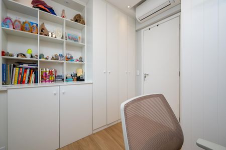 Apartamento à venda com 67m², 2 quartos e 2 vagasQuarto