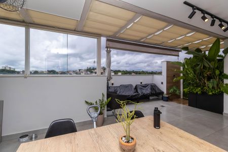 Apartamento à venda com 110m², 2 quartos e 2 vagasCobertura