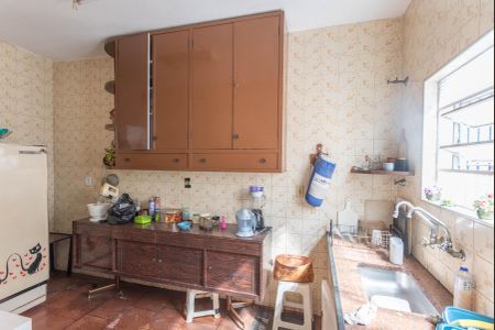 Casa à venda com 122m², 3 quartos e 3 vagas Casa à venda com 122m², 3 quartos e 3 vagasCozinha