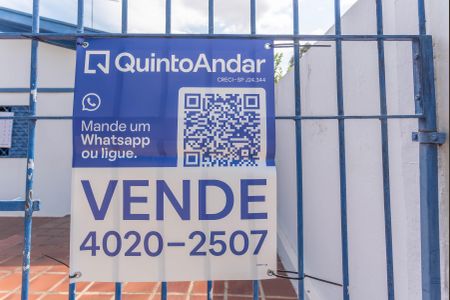 Casa à venda com 122m², 3 quartos e 3 vagas Casa à venda com 122m², 3 quartos e 3 vagasPlaquinha