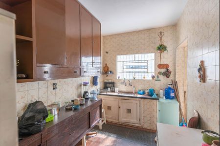 Casa à venda com 122m², 3 quartos e 3 vagas Casa à venda com 122m², 3 quartos e 3 vagasCozinha