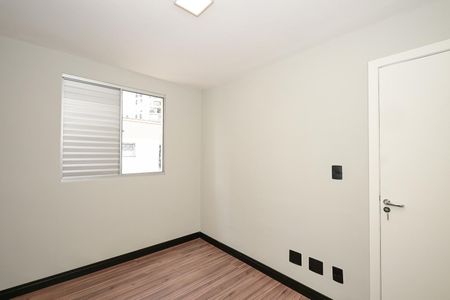 Quarto 2 de apartamento para alugar com 2 quartos, 45m² em Jardim Vazani, São Paulo
