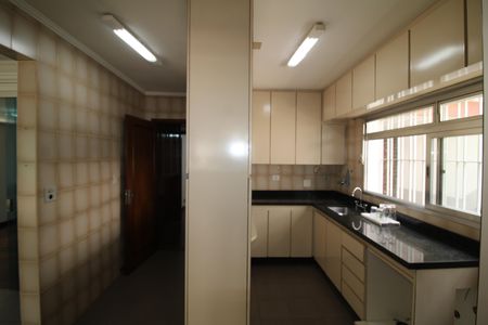 Casa à venda com 360m², 3 quartos e 4 vagasCozinha