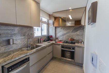 Apartamento à venda com 98m², 3 quartos e 2 vagasCozinha