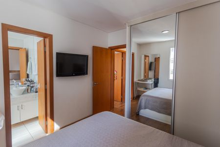 Apartamento à venda com 98m², 3 quartos e 2 vagasSuíte