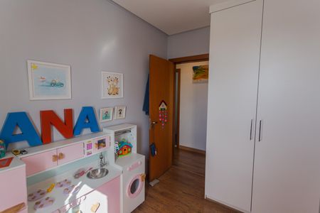 Apartamento à venda com 98m², 3 quartos e 2 vagasQuarto 2