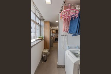 Apartamento à venda com 98m², 3 quartos e 2 vagasÁrea de Serviço