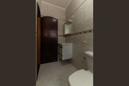 Casa à venda com 330m², 3 quartos e 2 vagas Casa à venda com 330m², 3 quartos e 2 vagasBanheiro Social