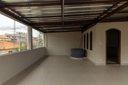 Casa à venda com 330m², 3 quartos e 2 vagas Casa à venda com 330m², 3 quartos e 2 vagasTerraço