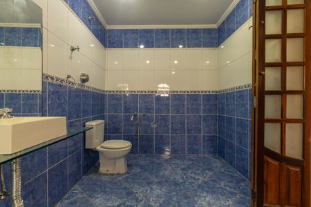 Casa à venda com 330m², 3 quartos e 2 vagas Casa à venda com 330m², 3 quartos e 2 vagasBanheiro da Suíte