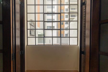 Casa à venda com 330m², 3 quartos e 2 vagas Casa à venda com 330m², 3 quartos e 2 vagasQuarto 3