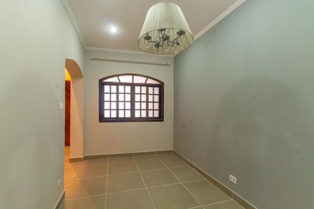 Casa à venda com 330m², 3 quartos e 2 vagas Casa à venda com 330m², 3 quartos e 2 vagasSala de Jantar