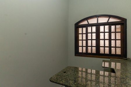 Casa à venda com 330m², 3 quartos e 2 vagas Casa à venda com 330m², 3 quartos e 2 vagasEscritório